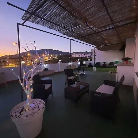 Apartamento San Bernardo - Espectacular ático Con Gran Terraza&barbacoa Fuengirola